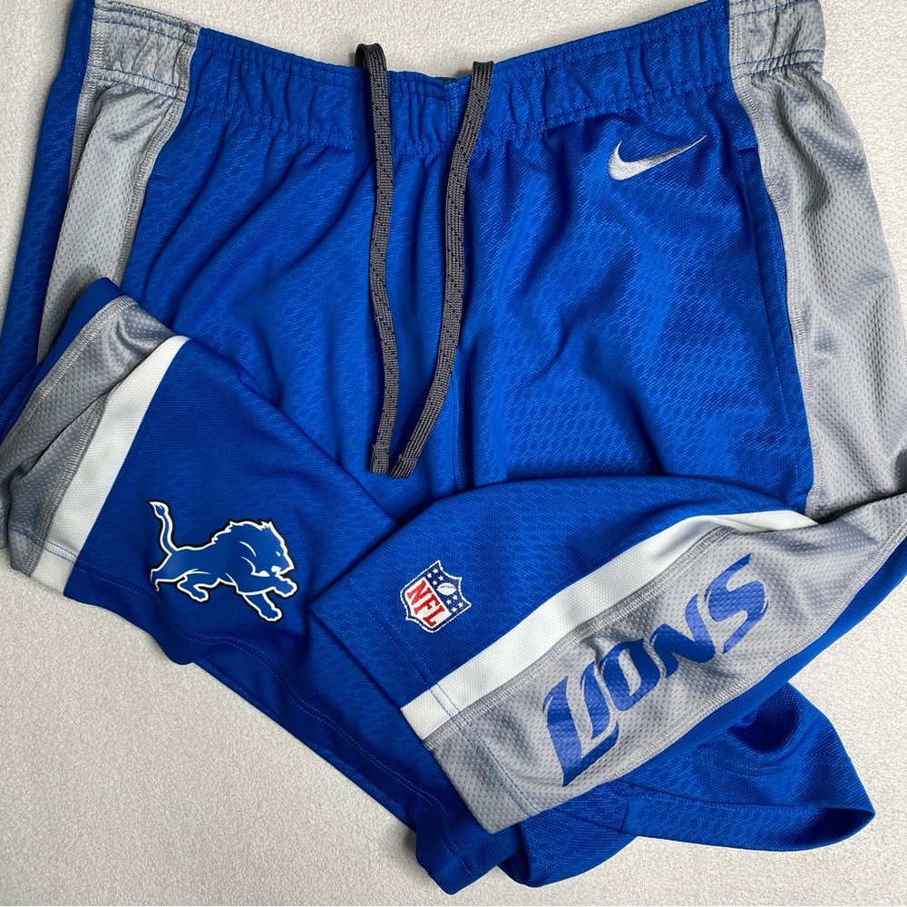 Detroit Lions Men’s Dri-FIT Shorts by Nike Size (XL) Like NEW - Picture 12 of 15